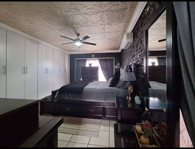 4 BEDROOM HOUSE FOR SALE IN HEIDELBERG AH